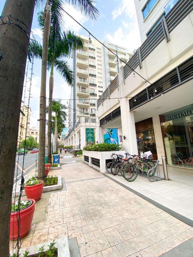 Lovely Unit With Free Wi-Fi & Netflix I Across Naia T3 Airport مانيلا المظهر الخارجي الصورة
